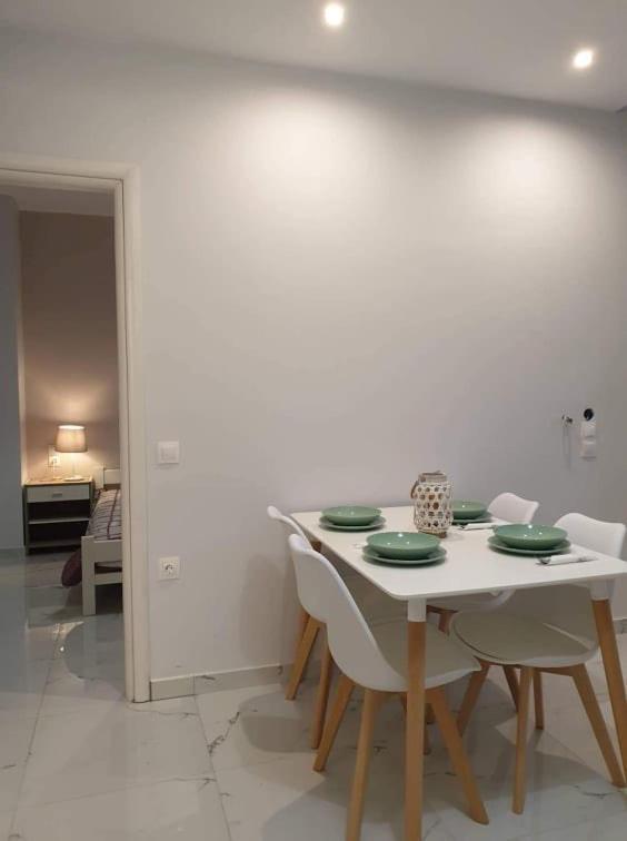 Eytyhias Yard Apartments In Poros Poros Town Екстериор снимка