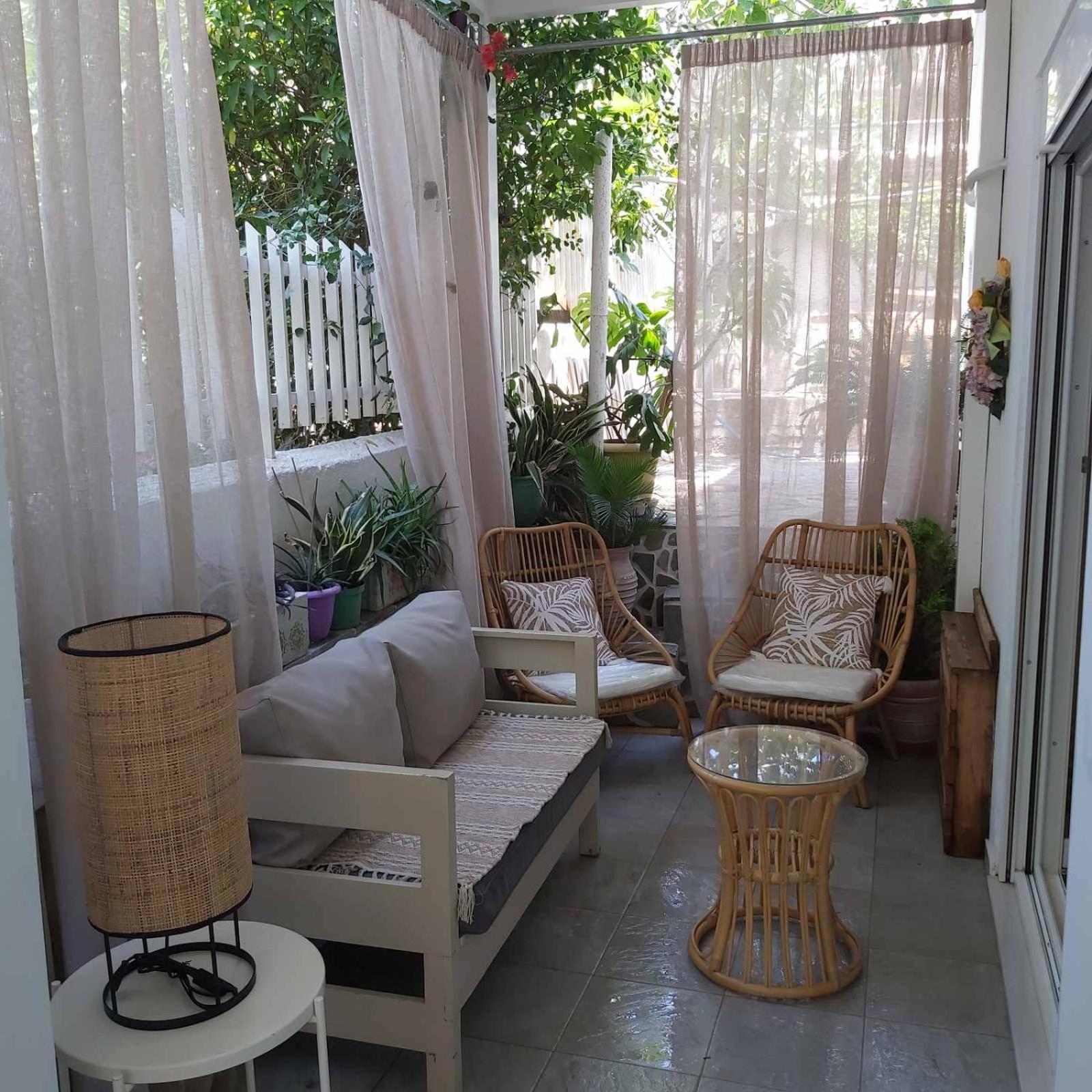 Eytyhias Yard Apartments In Poros Poros Town Екстериор снимка